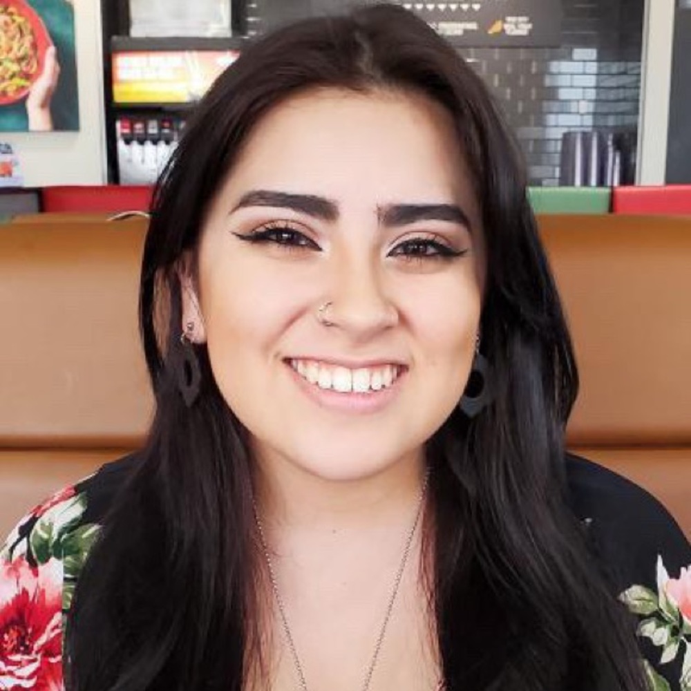 Meet your Posher, Alyssa